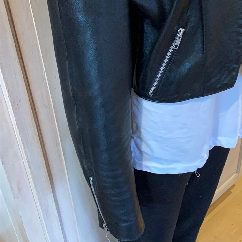 Jacket - Picture 2 of 8